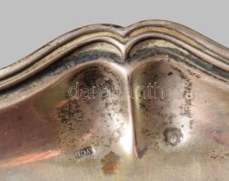 Ezüst (Ag) kínáló, koronás díszítéssel. Jelzett, 1872-1937 közötti fémjel, 800 ezrelékes ezüst, d: 2...