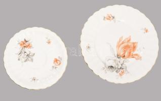 Antik virágmintás egyszemélyes reggeliző készlet, csésze alátéttel és desszertes tányér. Jelzett, mi...