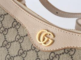 Gucci jelzésű táska, jó állapotban, 18x26 cm