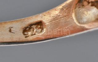Ezüst (Ag) gyűrű, kővel, 925 ezrelékes, jelzett, m: 47, 0,91g