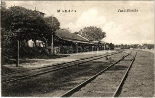 Mohács, vasútállomás. Pollák Róbert kiadása (EK)