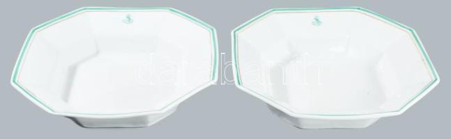 cca 1880 Nemesi monogramos 2 darab kínáló, hibátlan, 21,5x21,5 cm