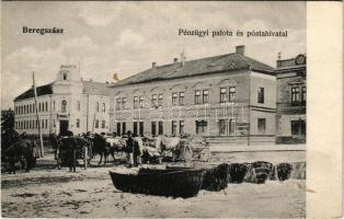 Beregszász, Beregovo, Berehove; Pénzügyi palota és postahivatal, piac. Farkas J. kiadása / financial...