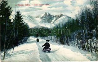 Tátra, Magas-Tátra, Vysoké Tatry; Téli élet a Magas Tátrában, szánkózók, havas táj / Wintersport in ...
