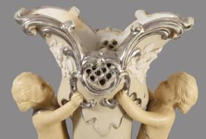 Villeroy &amp; Boch puttó figurákkal díszített phanolith váza. XIX. sz. vége, ezüstözött, jelzet...