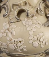 Villeroy &amp; Boch puttó figurákkal díszített phanolith váza. XIX. sz. vége, ezüstözött, jelzet...