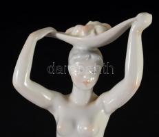 Hollóházi akt gyümölcsökkel. Jelzett, hibátlan (támasztási nyommal), m: 29 cm