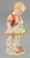 Herendi Tertia széteső babával játszó lány. Jelzett, hibátlan, m: 13 cm