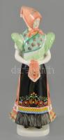 Hollóházi Matyónő. Jelzett, kézzel festett, hibátlan, m: 29,5 cm