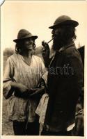 Nagyszeben, Hermannstadt, Sibiu; Kazán cigányok, üstös cigány / Kesselzigeuner / Tigani caldarar / Transylvanian Gypsy folklore. Foto orig. J. Fischer 1933. (EM)