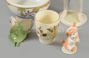 5 darabos magyar porcelán tétel, Herendi bonbonier alj, sérült Hollóházi figura, Zsolnay pohár, stb