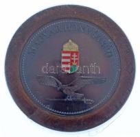 1990- . "Magyar Honvédség" bronz emlékérem, műgyantás rátéttel fa korongba ágyazva (64mm) T:AU