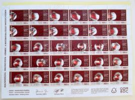 Terjedelmes és tartalmas magyar gyűjtemény hagyatékból, több évtizedes gyűjtésből 7 nagy hullámkarto...