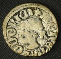 1373-1382. "szerecsenfejes" Denár Ag "I. Nagy Lajos" (0,59g) T:VF, patina
Hunga...