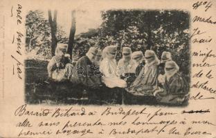 1899 Turkish women in chador (EK)