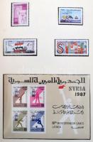 Terjedelmes és tartalmas külföldi hagyaték több évtizedes gyűjtésből 11 nagy hullámkarton ládában. O...