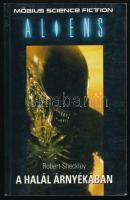 Sheckley, Robert: Aliens. A halál árnyékában. 1996, Möbius. 292p. Kiadói papírkötés, jó állapotban.