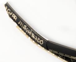 1944 Magyar Világhíradó egy adása, teljes 16mm-es eredeti filmtekercs. Benne a világháború híreivel,...