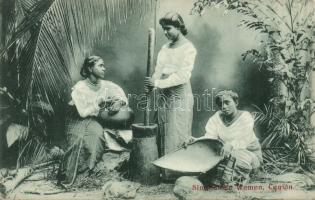 Sinhalese women in Sri Lanka