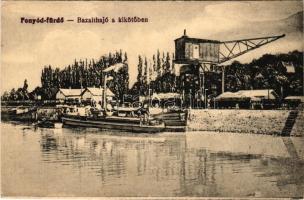 Fonyód-fürdő, Bazalthajó a kikötőben