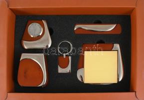 Irodai ajándék készlet, dobozban, 32x23 cm