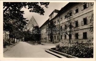 Kolozsvár, Cluj; Farkas utcai református templom a kollégiummal / Calvinist church and boarding school (EK)