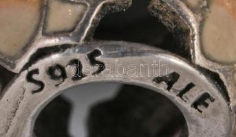 Ezüst (Ag) charm Pandora jelzéssel, bruttó: 1,69 g