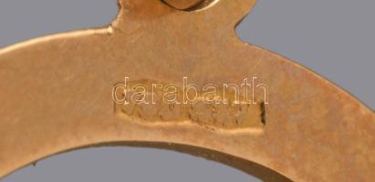 Arany (Au) "M' medál, 18 karátos arany, jelzett, behozatali jegy, 2,4g