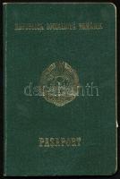 1990 Román útlevél, még szocialista népköztársasági