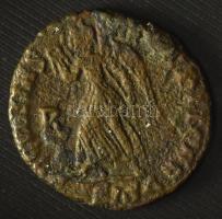 Római Birodalom 367-375 / Valens / Siscia AE3 (2,29g) T:VF
Roman Empire 367-375 / Valens / Siscia /...