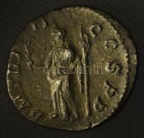 Római Birodalom / Róma / Severus Alexander 223. Denarius Ag (3,01g) T:XF patina
Roman Empire / Rome...