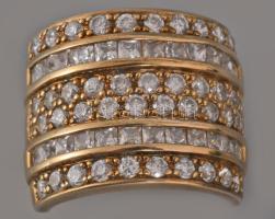 Aranyozott ezüst (Ag) gyűrű kövekkel gazdagon kirakva, jelzett, méret: 51, bruttó: 8,1 g