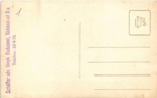 Budapest V. Liebner Zsigmond gyermekjáték áruháza és hanglemez boltja, katonai díszszemle és zenekar...