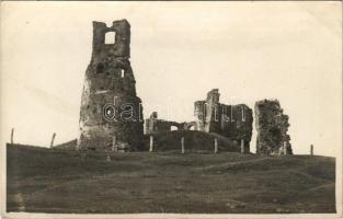 Nagykövesd, Velky Kevezd, Velky Kamenec; Nagykövesd várának romjai / hrad / castle ruins. photo