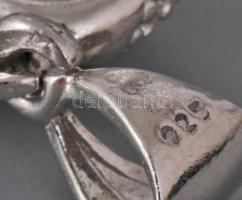 Ezüst (Ag) köves gyűrű hozzáillő medállal, jelzett, méret: 56, d: 1,7 cm, bruttó: 7,46 g