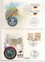 Német Szövetségi Köztársaság 1990. "500 éves a posta" fém emlékérem bélyeges borítékon, ismertetővel + 1990. "Einigkeit und Recht und Freiheit - Deutschland einig Vaterland" fém emlékérem bélyeges borítékon T:PP patina FRG 1990. "500 Jahre Post" metal medallion in envelope with stamp, with information + 1990. "Einigkeit und Recht und Freiheit - Deutschland einig Vaterland" C:PP
