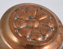 4 darab vörösréz sütőforma, d: 16 cm alatt