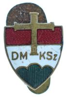 1941-1944 k. "DMKSZ (Délvidéki Magyar Közművelődési Szövetség)" zománcozott fém gomblyukje...