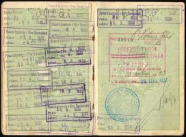 1930 Magyar Királyság által kiállított fényképes útlevél Lukcsics Pálné részére, csehszlovák vízumok...