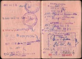 1975 Magyar Népköztársaság által kiállított fényképes útlevél Lukcsics Pálné részére