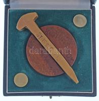 2021. "Sínszeg Díj / A bányászhagyományok támogatásáért / Csolnok - Jó szerencsét" öntött ...