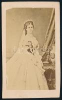 cca 1868 Wittelsbach Erzsébet királyné, Sisi (1837-1898) portréja, vizitkártya, jelzés nélkül, 10,5x...
