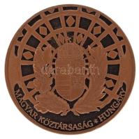 2000 k. "Védelmi Hivatal / Magyar Köztársaság" bronz emlékérem tokban. Szign.: Bozó Gyula ...