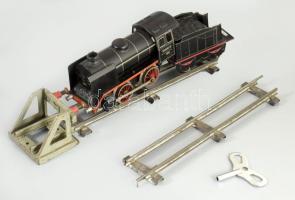 Märklin fém játék mozdony 880 és fűtőkocsi, kulcsos, jelzett, működik, jó állapotban, egy sínnel és Hernby ütközővel, kulccsal