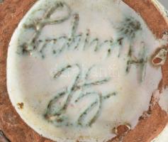 Gorka Lívia (1925 - 2011): Fekete-fehér halas váza. Színes mázakkal festett kerámia, jelzett, sérült...