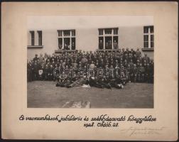 1928 "A vasmunkások jubiláris és székházavató közgyűlésének fotója, 1928. okt. 28., fotó kartonon, "Fényképész Szövetkezet", 17x23 cm, karton: 25x32 cm.  Magyarországi Vas és Fémmunkások Központi Szövetsége Magdolna utcai székháza székházavató díszközgyűlésének fotója.