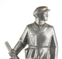 Munkásőr alumínium szobor, m: 15 cm