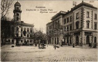 Komárom, Komárno; Klapka tér és szobor, városháza, gyógyszertár, piac. L. H. Pannonia / square, monu...