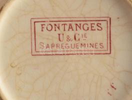 cca 1880, 3 darabos sérült francia fajansz tétel, közte 2 darab Sarreguemines, m: 16 cm alatt