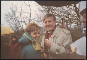 Claude Rich (1929-2017) César-díjas francia színész autográf aláírása és sorai őt ábrázoló fotón, 10...